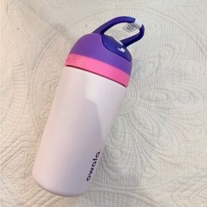 NWT Owala Flip® Kids' 14 oz Water Bottle